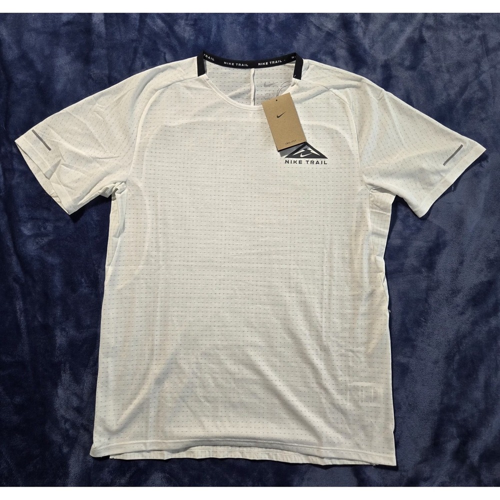 Nike Men's Dri-FIT Trail Solar Chase Short-Sleeve Trail Running Men Medium